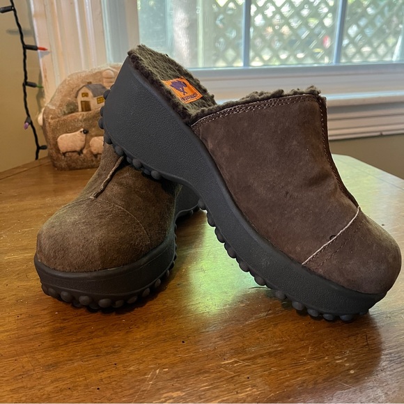 *SOLD* Rocket Dog platform mules - Picture 4 of 6